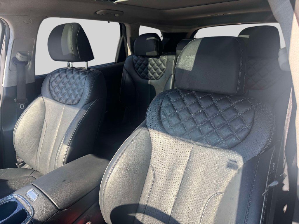 Used 2022 Hyundai Santa Fe Limited AWD/4WD image 18