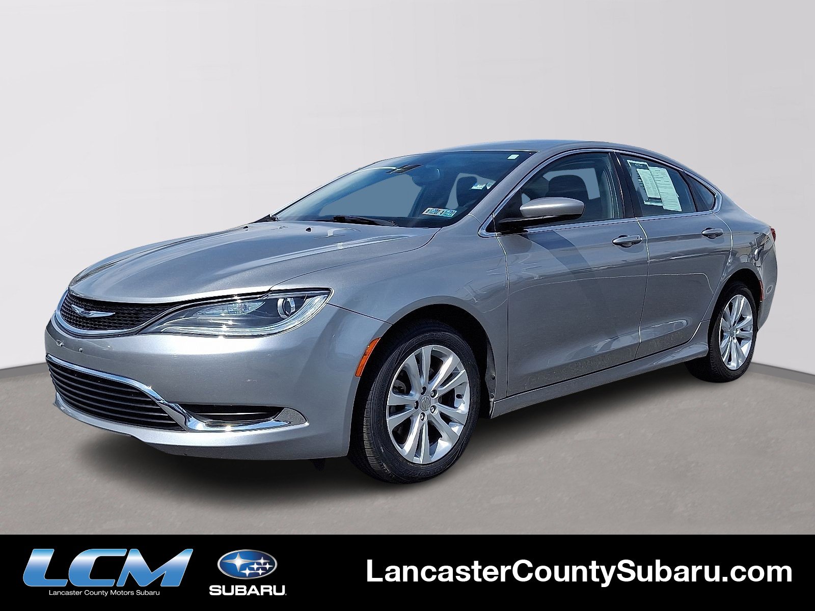 Used 2016 Chrysler 200 Limited w/ Convenience Group image 1