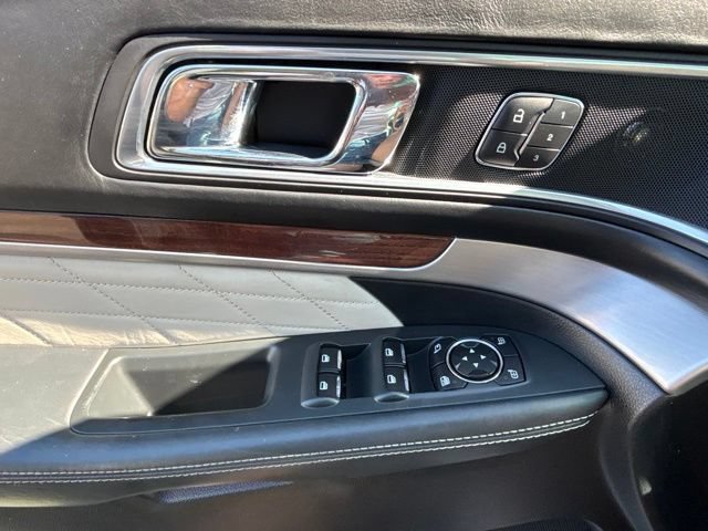 Used 2017 Ford Explorer Platinum AWD/4WD image 20