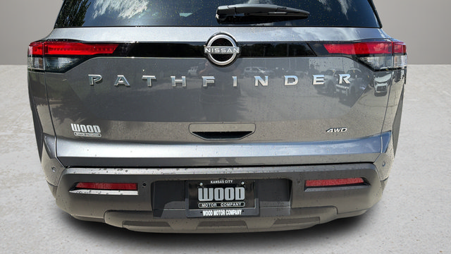 Used 2025 Nissan Pathfinder SV AWD/4WD image 40