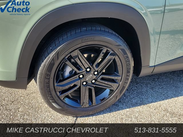 Used 2025 Chevrolet Trax ACTIV w/ Sunroof Package FWD image 9