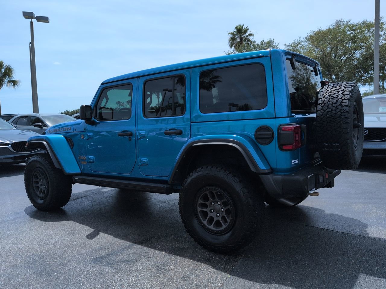 Used 2023 Jeep Wrangler Unlimited Rubicon 392 w/ Xtreme Recon 35" Tire Package AWD/4WD image 6