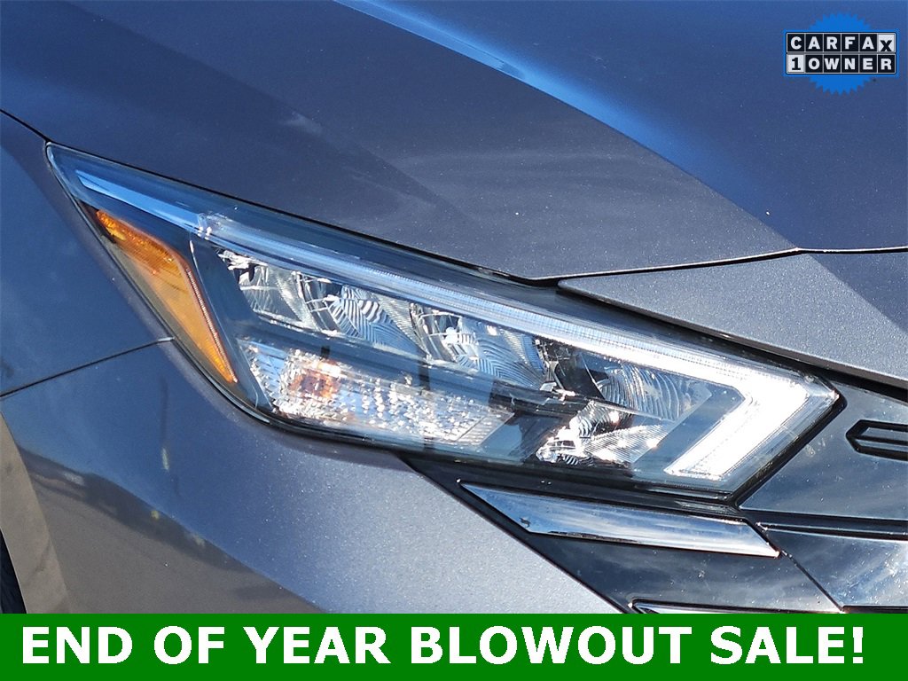 Used 2024 Nissan Versa SR w/ Electronics Package image 8