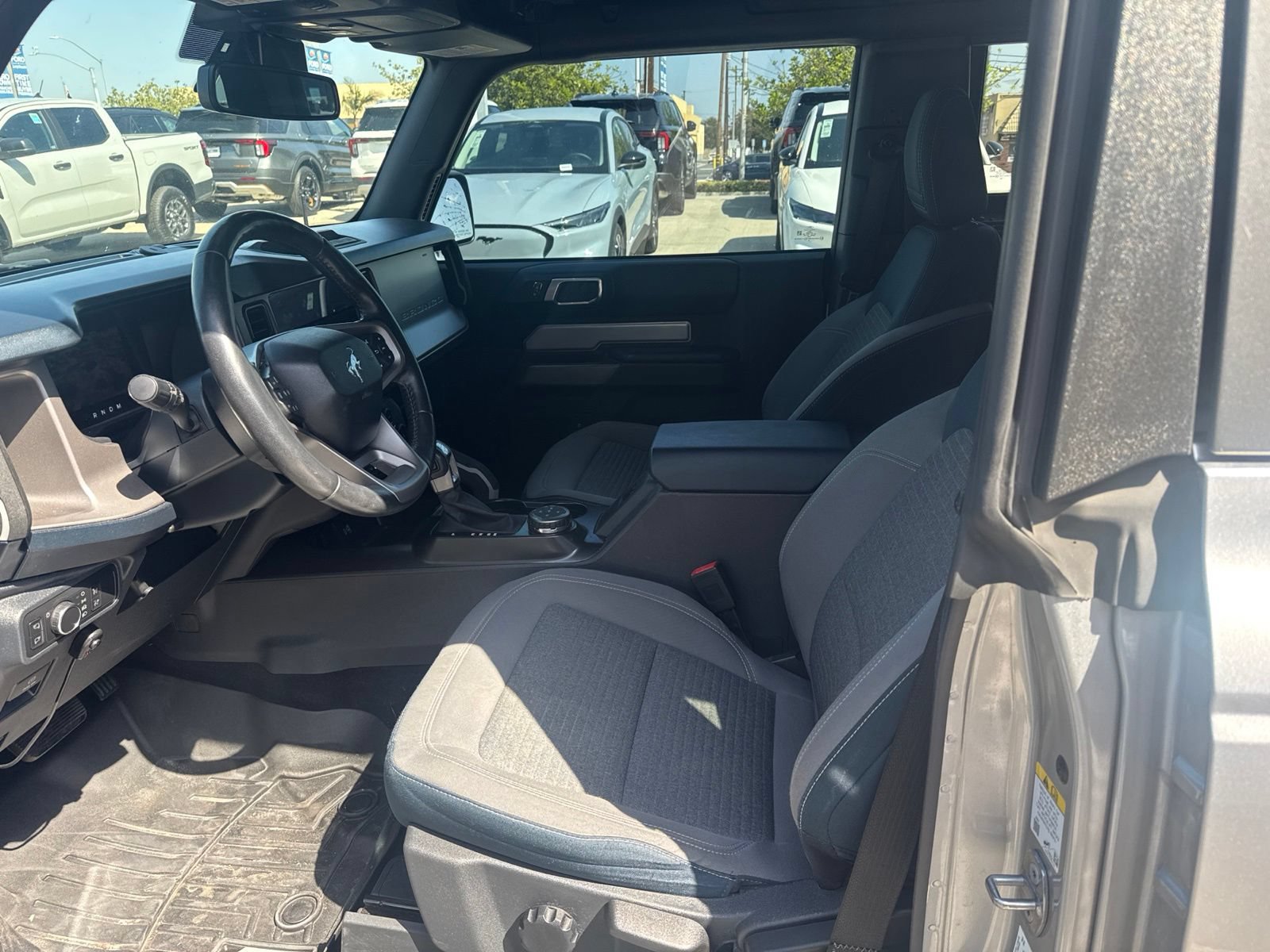 Used 2022 Ford Bronco Outer Banks AWD/4WD image 5