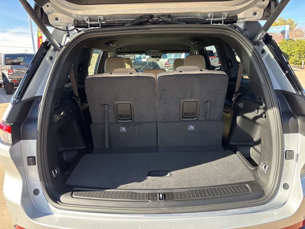 New 2025 Jeep Grand Cherokee L Limited w/ Black Appearance Package image 44
