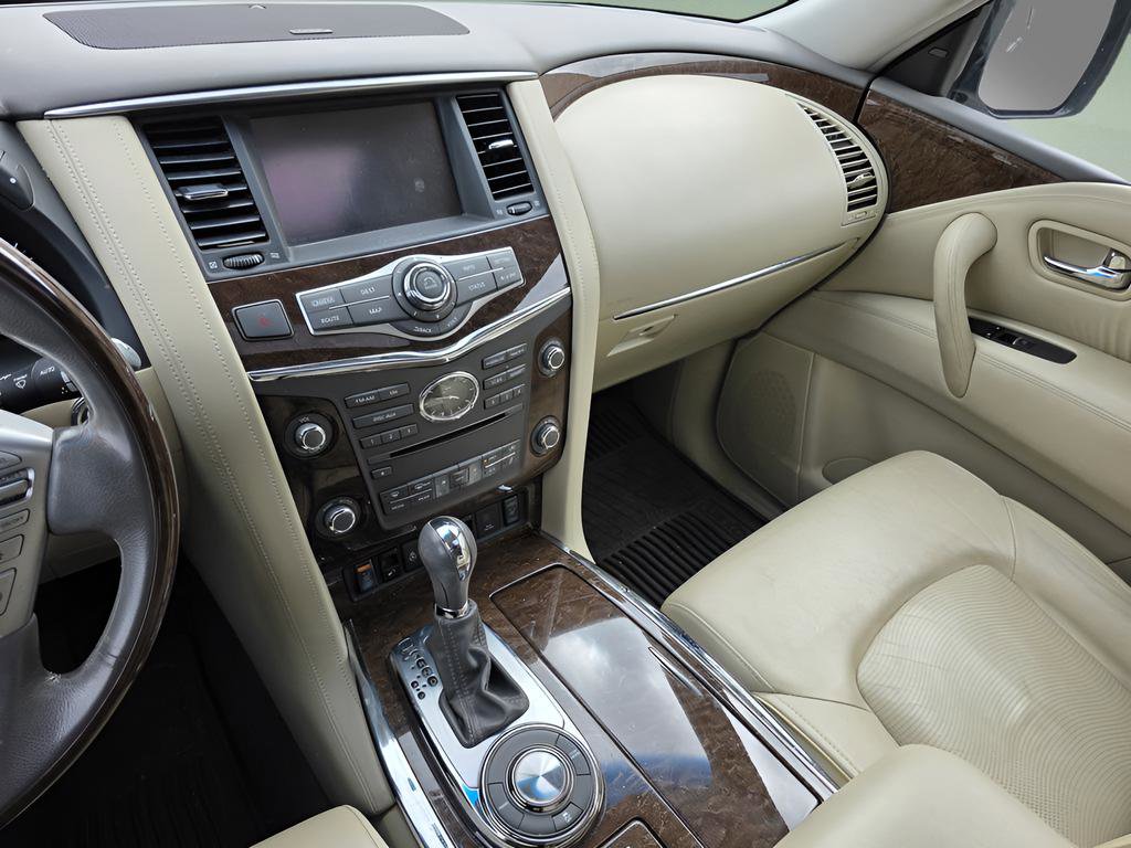 Used 2017 INFINITI QX80 2WD w/ Driver Assistance Package image 32