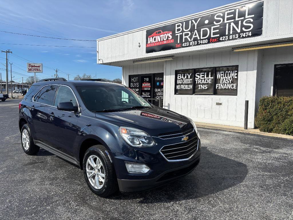 Used 2017 Chevrolet Equinox LT image 3