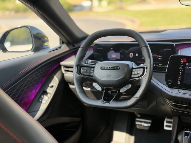 Used 2024 Dodge Charger Daytona Scat Pack w/ Plus Group AWD/4WD image 23