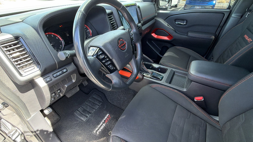 Used 2022 Nissan Frontier PRO-4X w/ Off-Road Protection Package image 10
