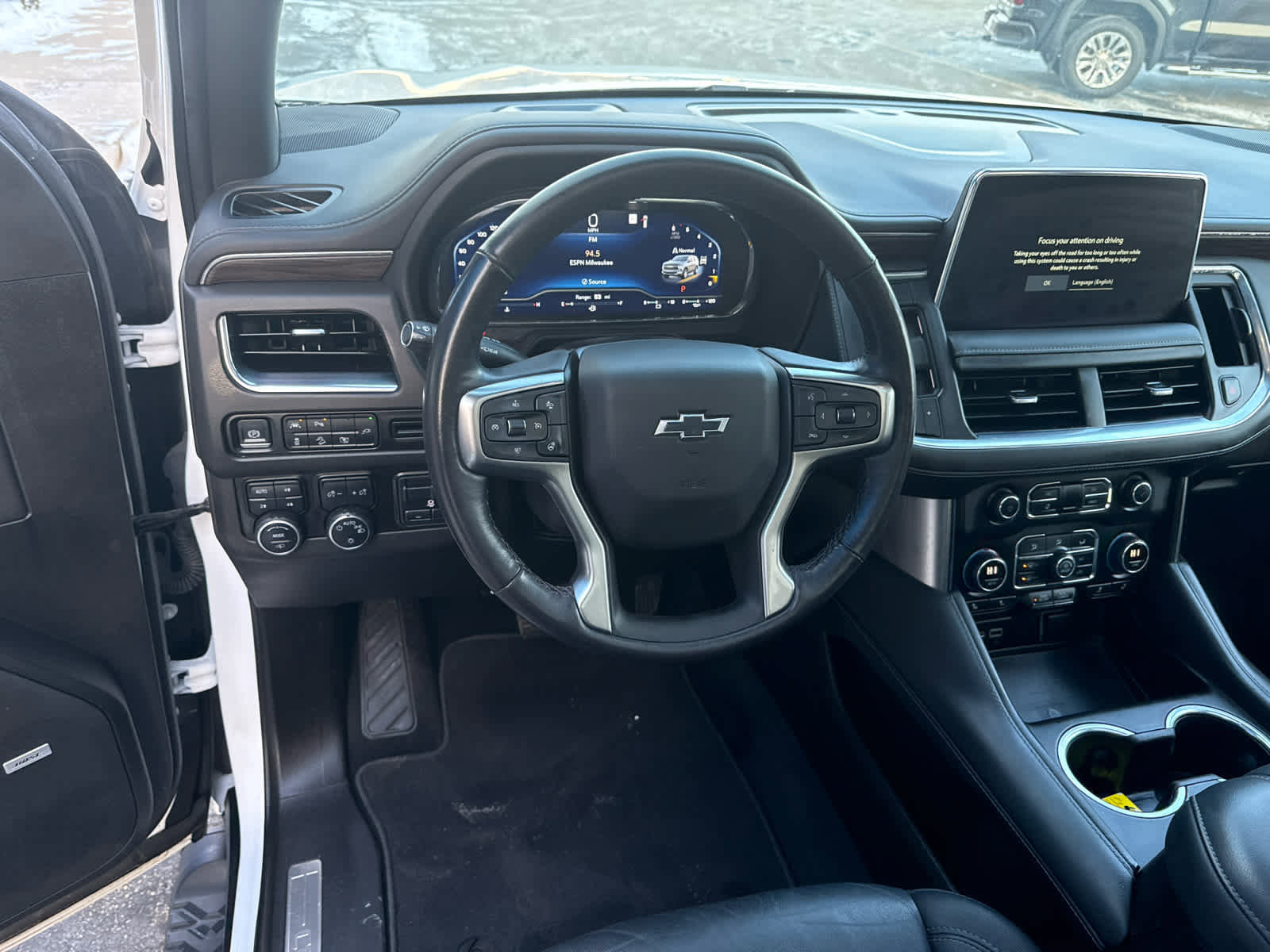 Used 2022 Chevrolet Tahoe Z71 w/ Z71 Off-Road Package image 5