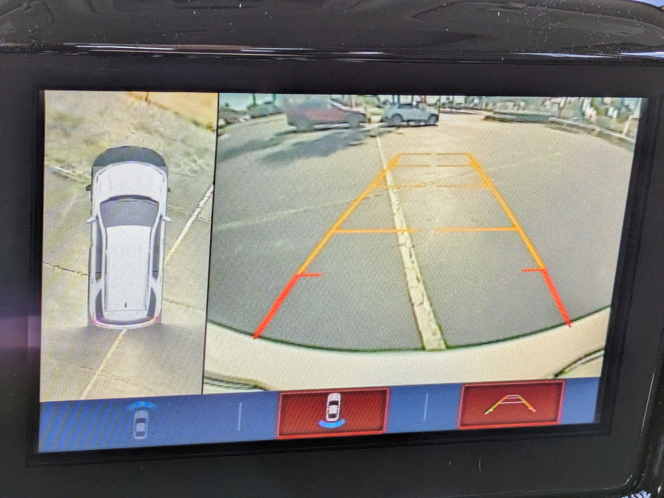 Used 2018 Chevrolet Traverse Premier w/ Driver Confidence II Package image 28