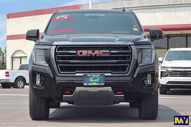 Certified 2024 GMC Yukon XL AT4 w/ AT4 Premium Plus Package AWD/4WD image 9
