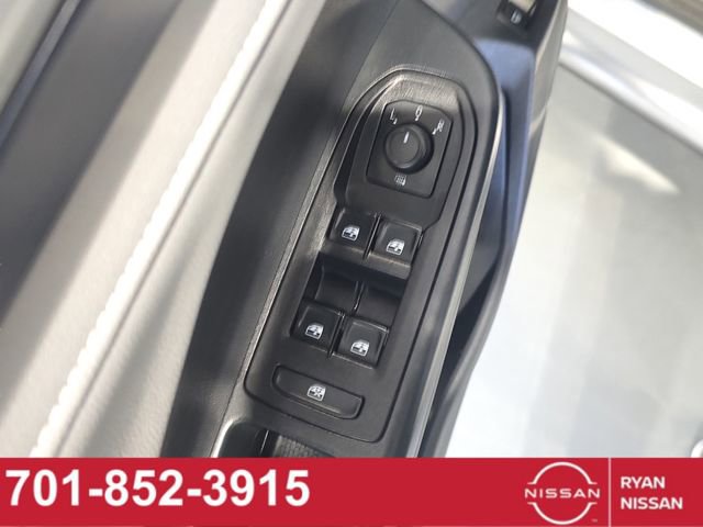Used 2024 Volkswagen Taos SE image 35