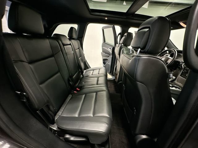 Used 2018 Jeep Grand Cherokee Overland AWD/4WD image 27