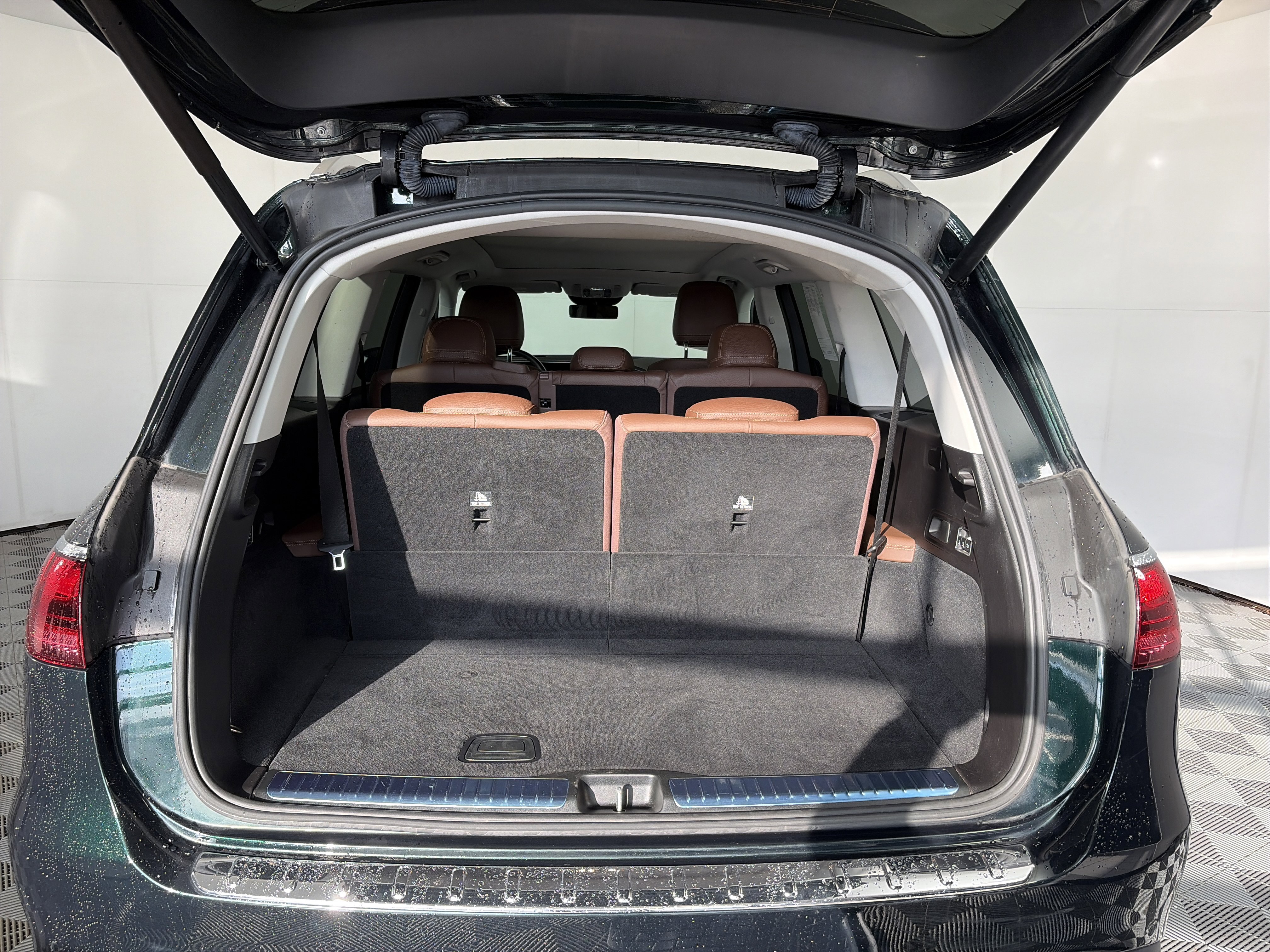 Certified 2024 Mercedes-Benz GLS 450 4MATIC image 15