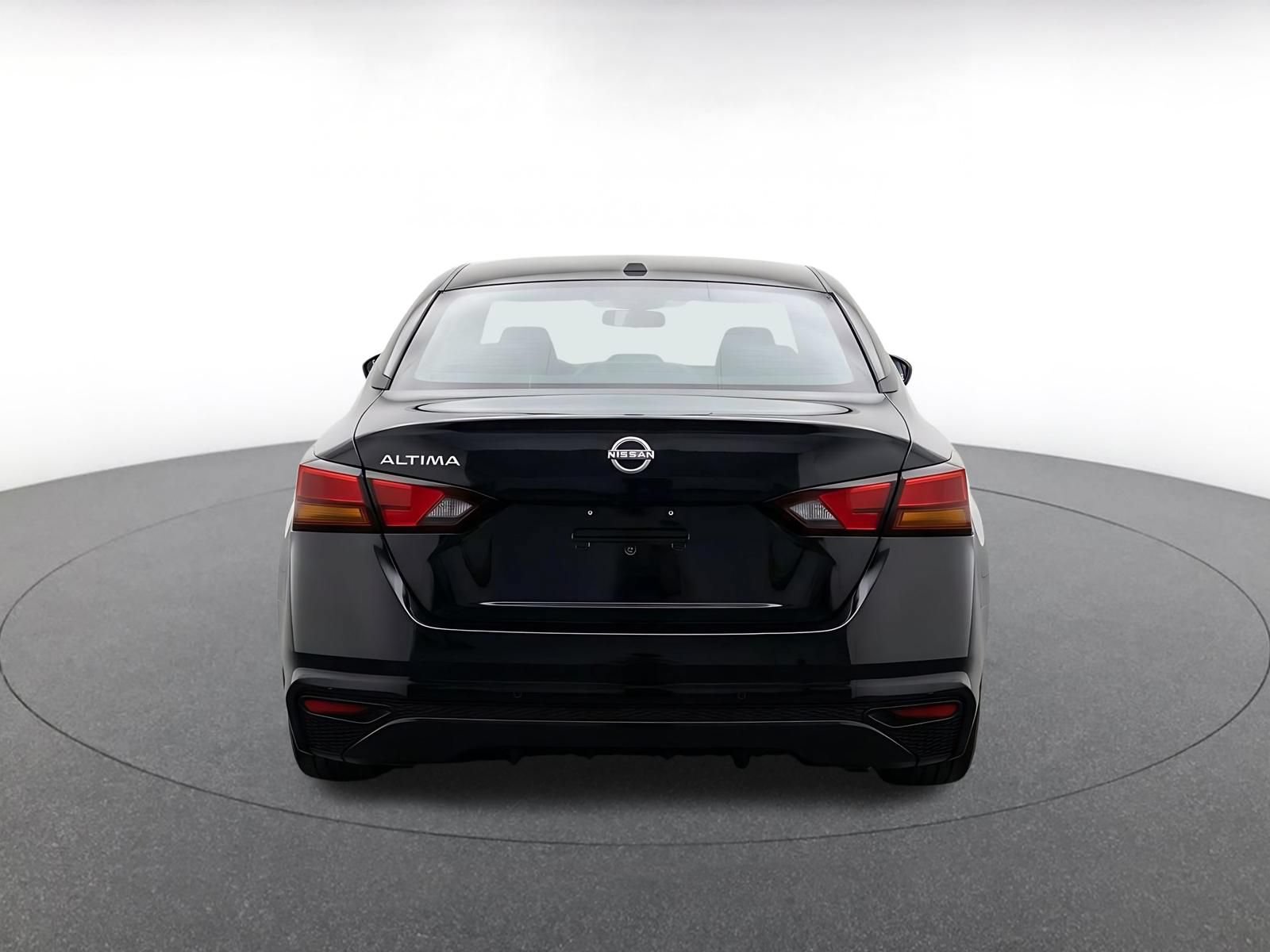 Used 2025 Nissan Altima 2.5 SV FWD image 7