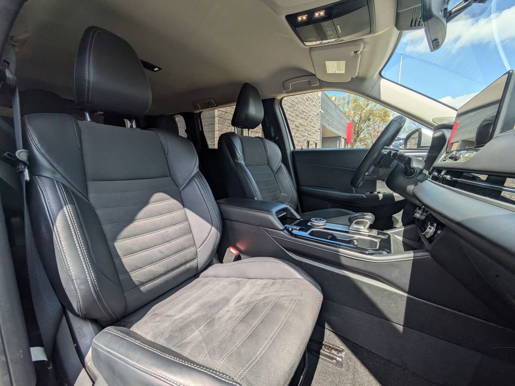 Used 2025 Mitsubishi Outlander SE AWD/4WD image 31