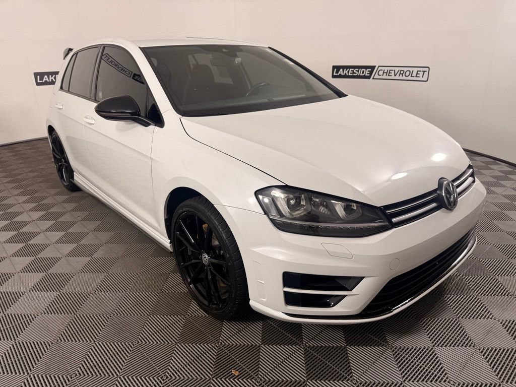 Used 2017 Volkswagen Golf R 4-Door AWD/4WD image 8
