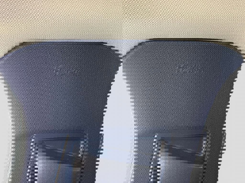 Used 2024 Volvo XC60 B5 Core w/ Protection Package Premier image 23