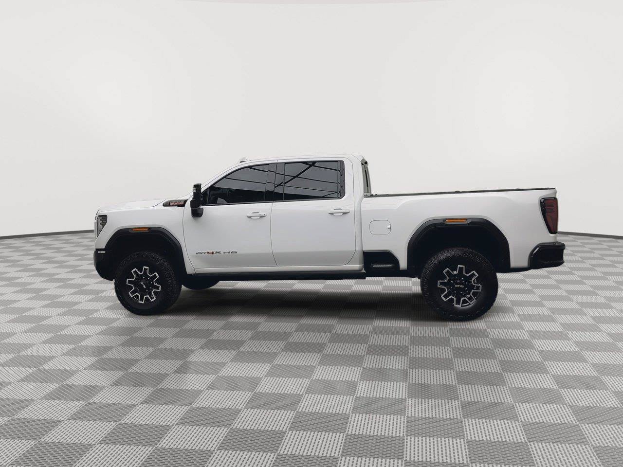 Used 2024 GMC Sierra 2500 AT4X AWD/4WD image 43