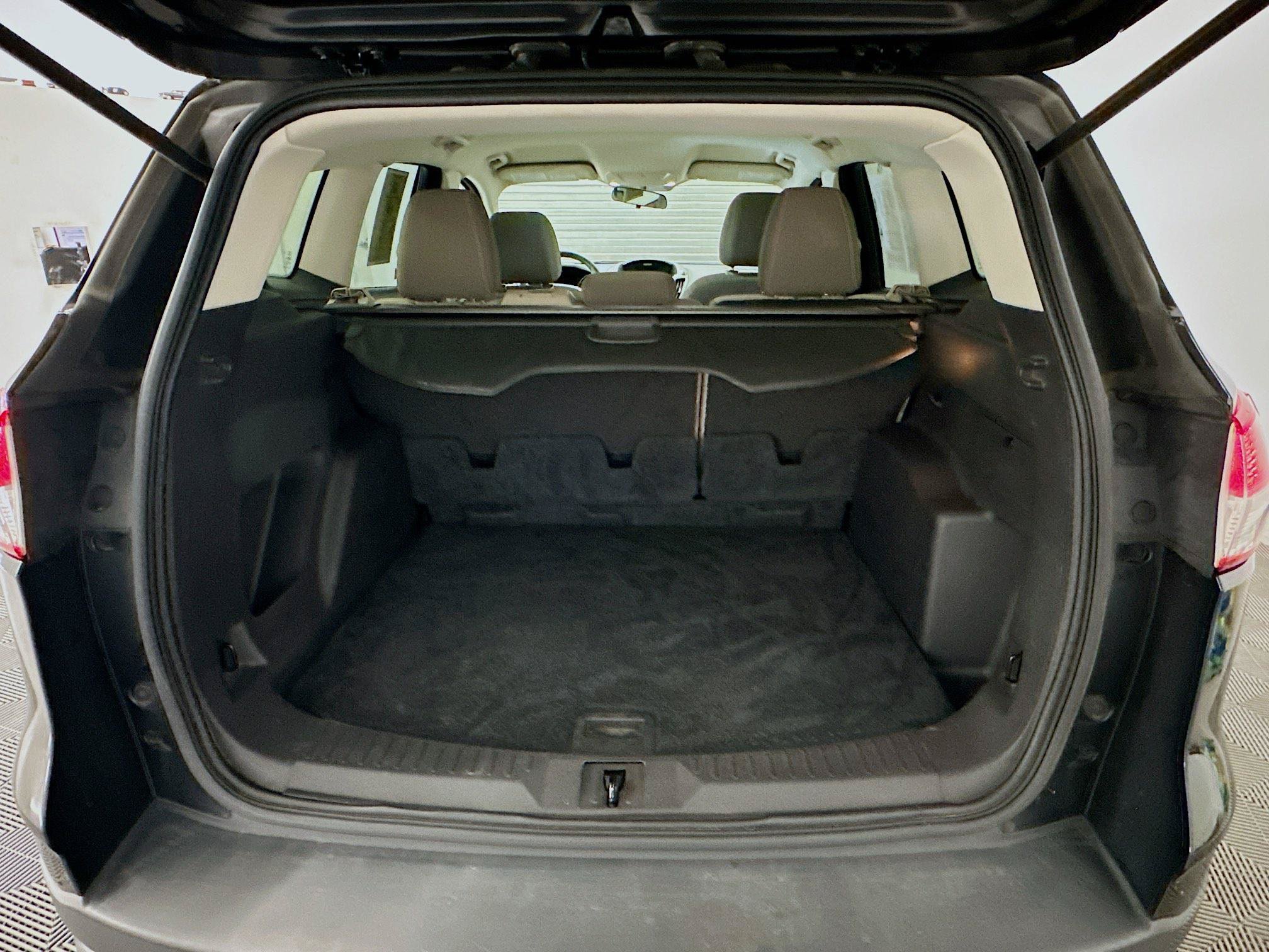 Used 2015 Ford Escape SE AWD/4WD image 29