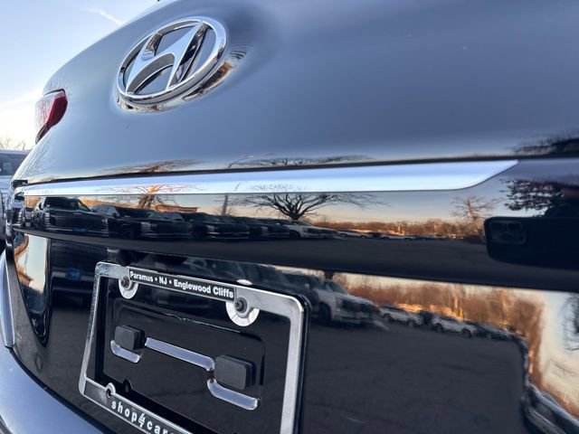 Certified 2022 Hyundai Kona Limited image 12