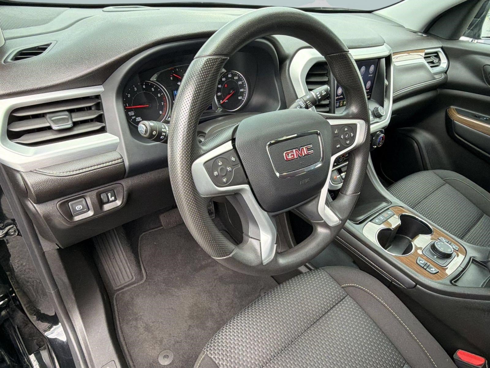 Used 2023 GMC Acadia SLE w/ Driver Convenience Package AWD/4WD image 4