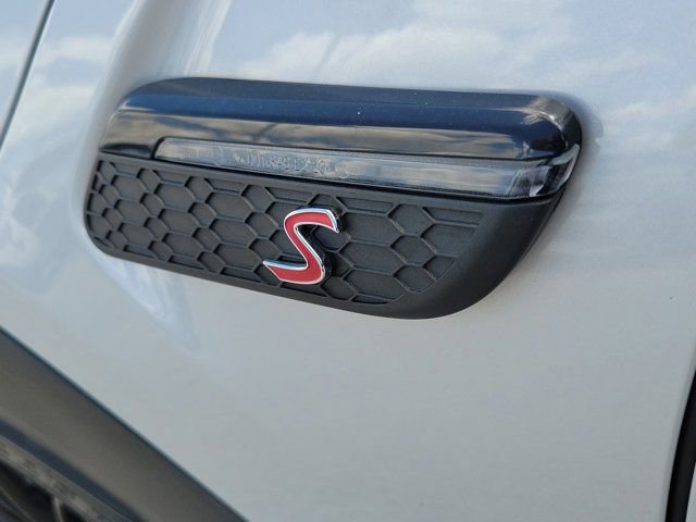 Used 2022 MINI Cooper S image 9