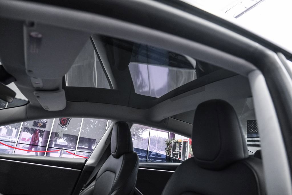Used 2024 Tesla Model 3 Standard Range RWD image 6