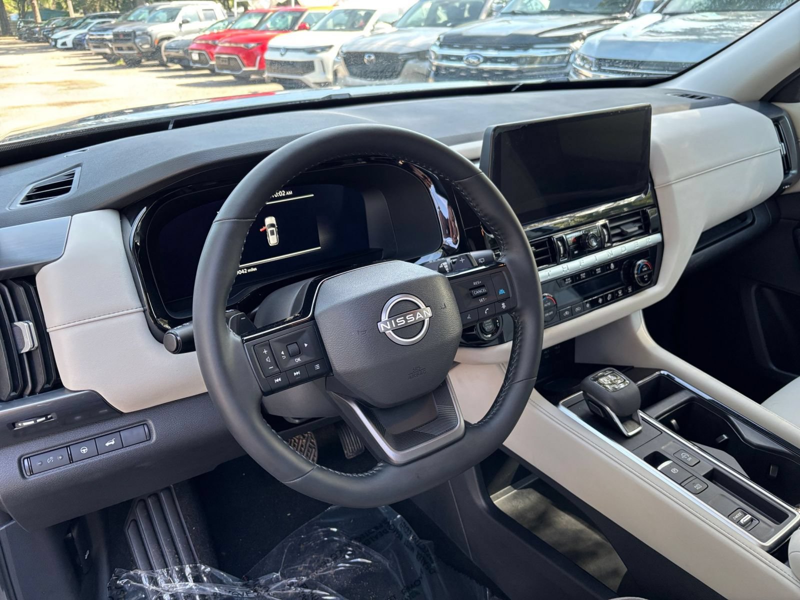 Used 2026 Nissan Pathfinder SL FWD image 36