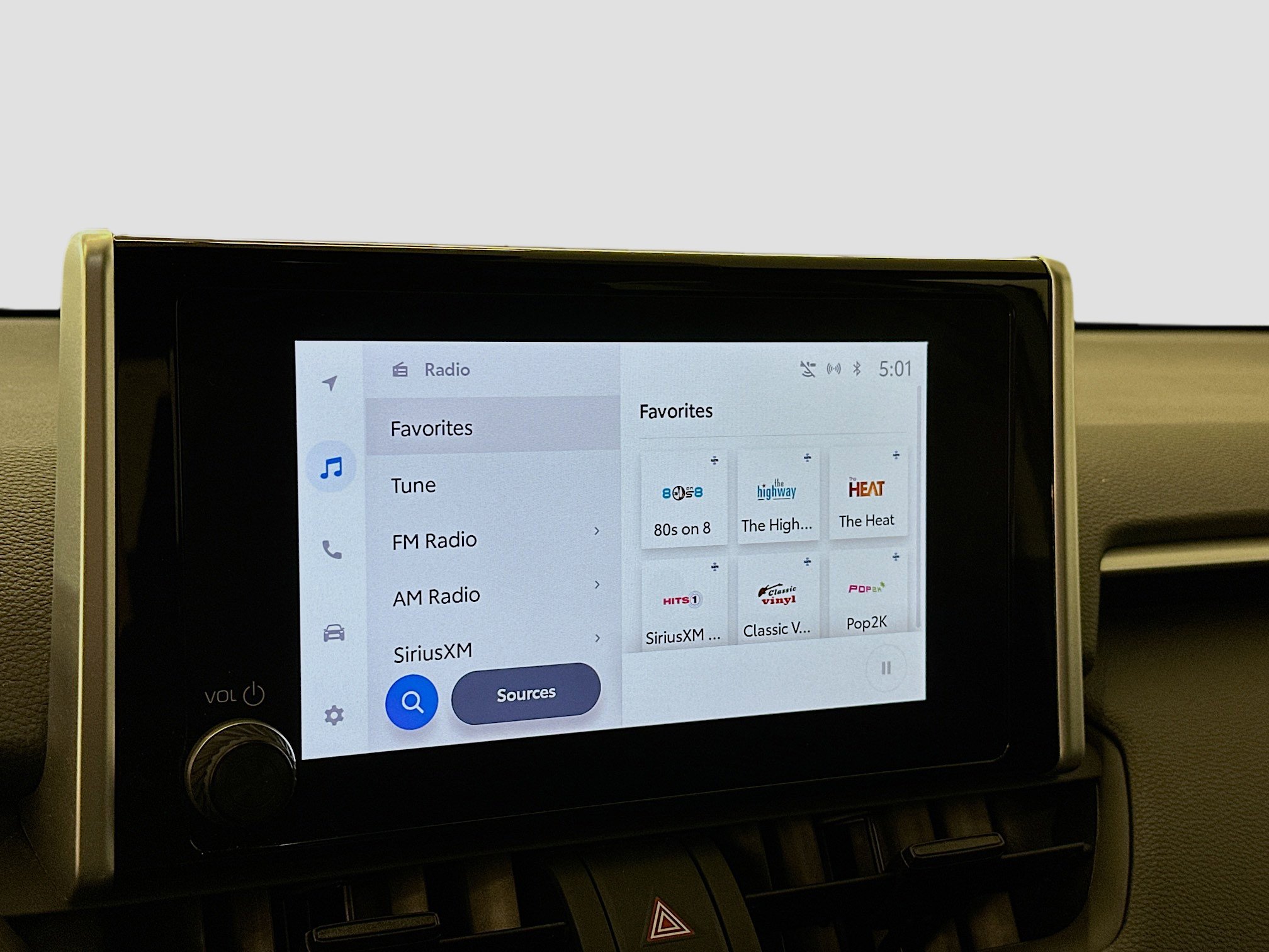 Used 2025 Toyota RAV4 LE image 21