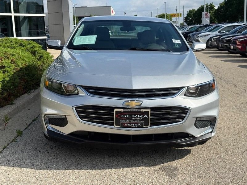Used 2017 Chevrolet Malibu LT FWD image 8