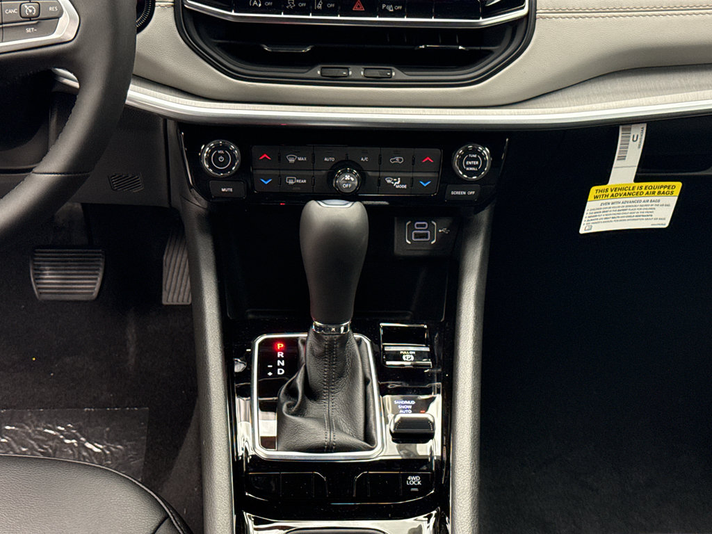 New 2026 Jeep Compass Limited AWD/4WD image 10
