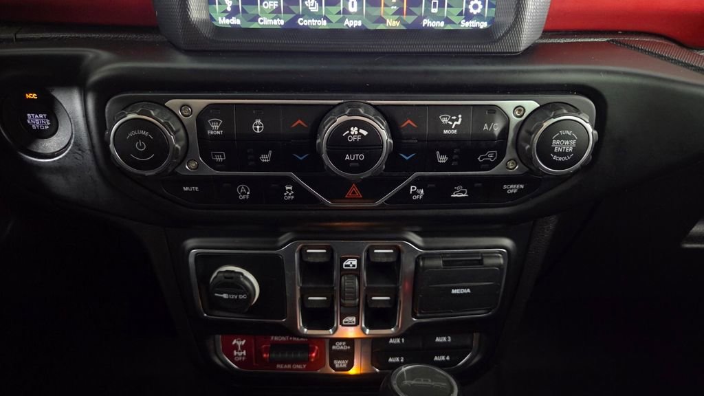 Used 2020 Jeep Gladiator Rubicon w/ Dual Top Group image 25