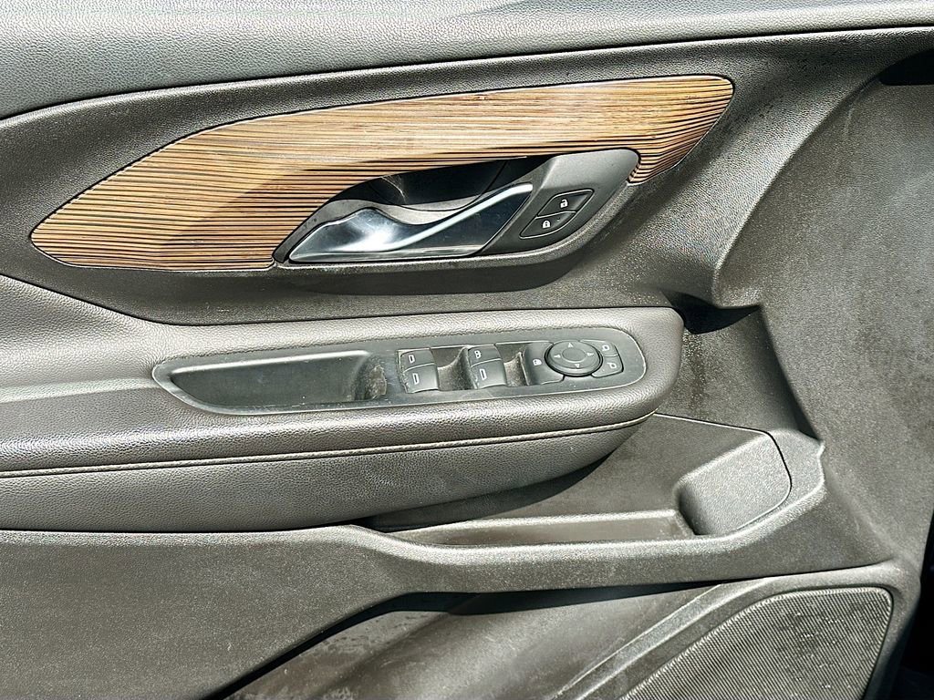 Used 2019 GMC Terrain SLE image 17