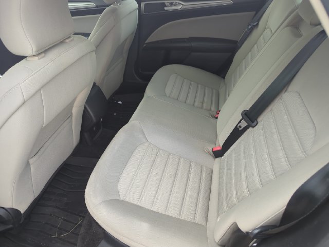 Used 2018 Ford Fusion S FWD image 18