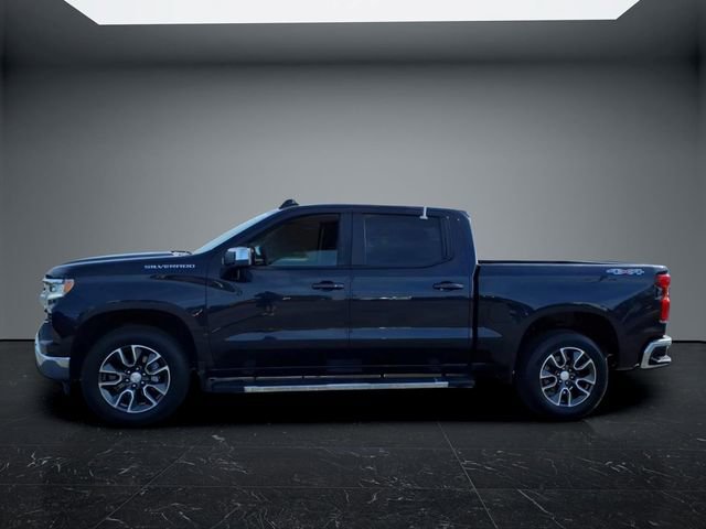 Used 2022 Chevrolet Silverado 1500 LT AWD/4WD image 7