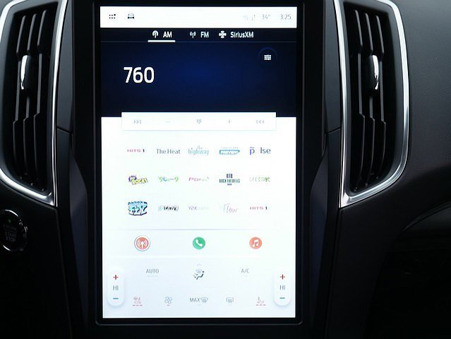 Used 2024 Ford Edge Titanium image 21