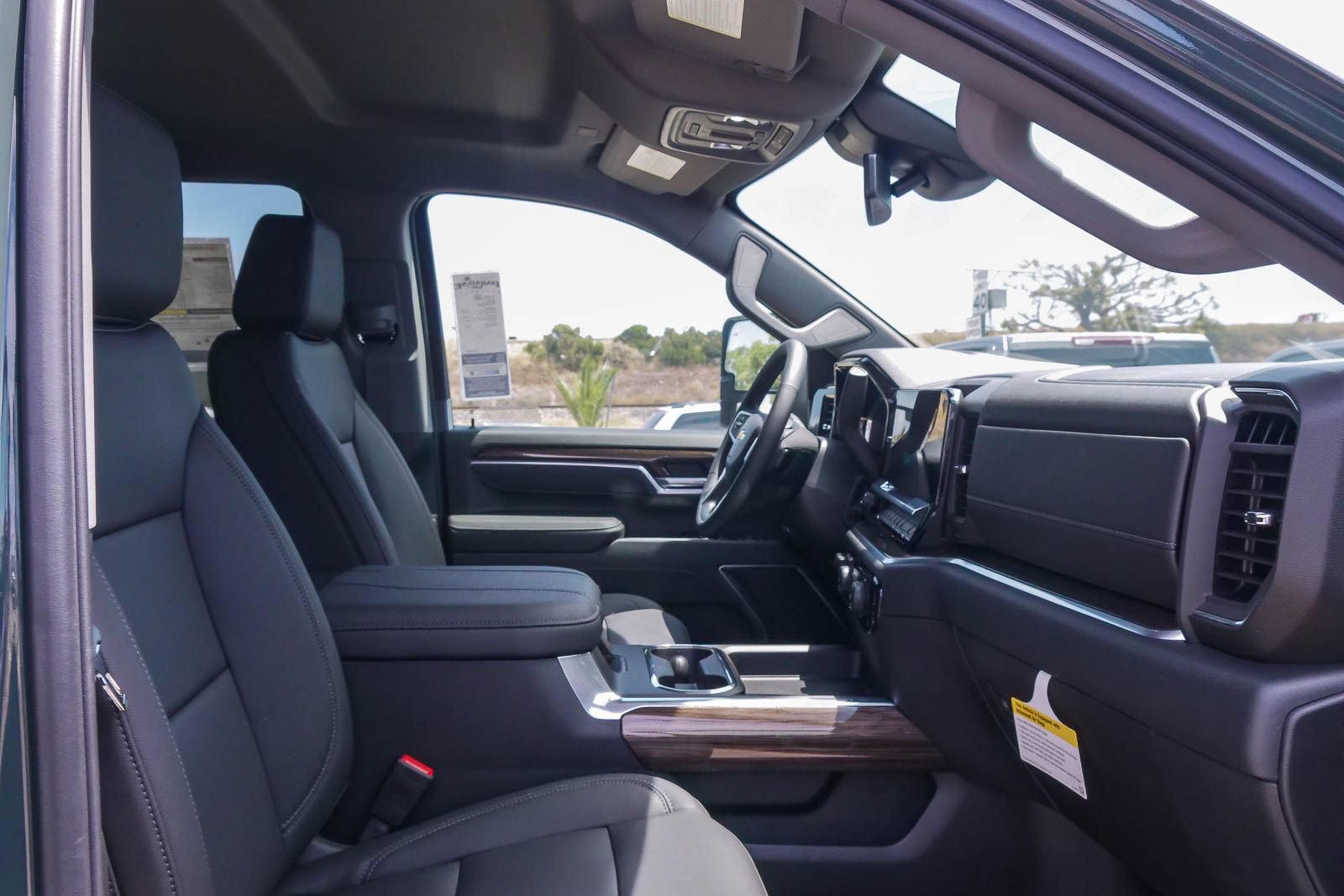 New 2026 Chevrolet Silverado 2500 LT w/ All Star Edition AWD/4WD image 16
