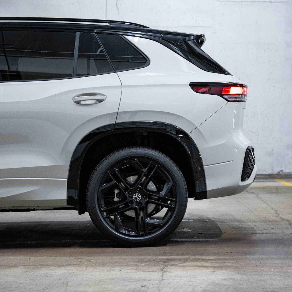 New 2026 Volkswagen Tiguan SE R-Line image 4