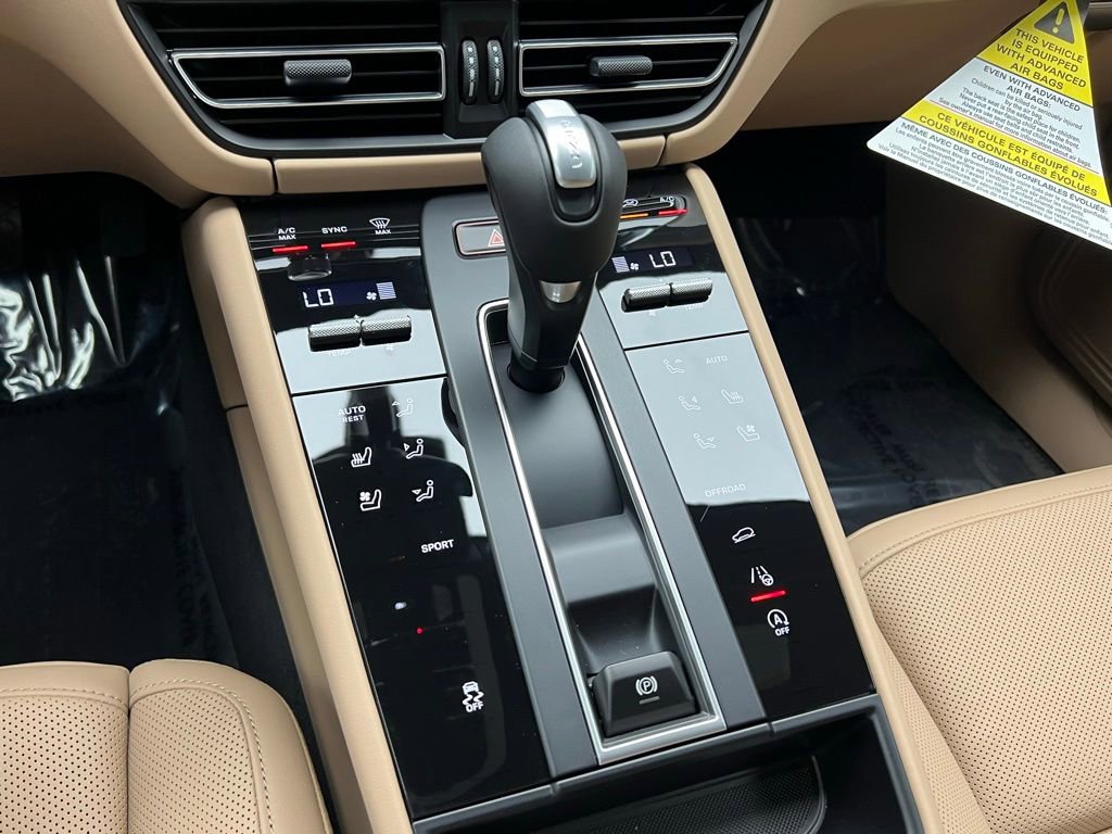 New 2026 Porsche Macan image 11