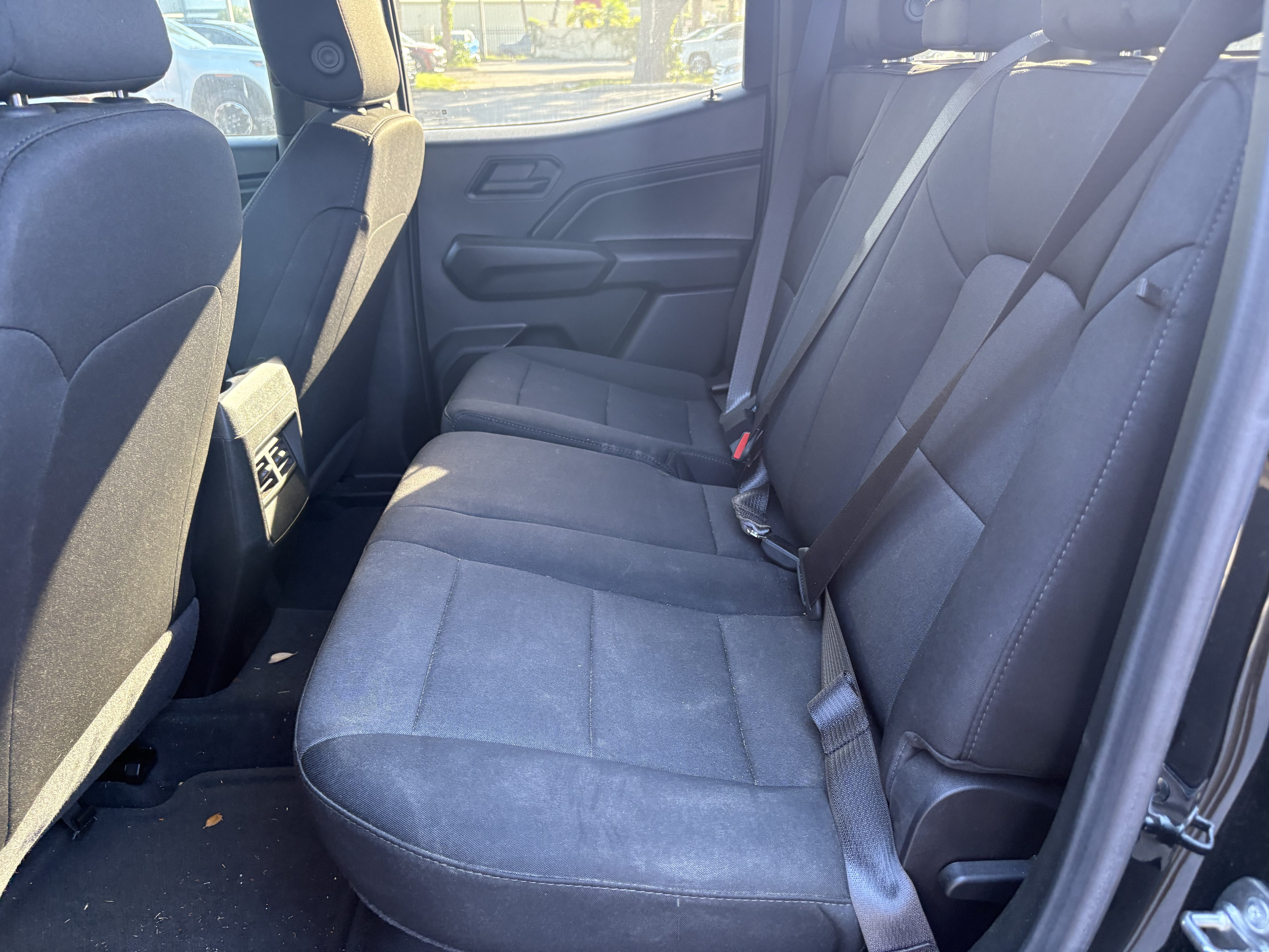 Certified 2025 Chevrolet Colorado Trail Boss AWD/4WD image 9