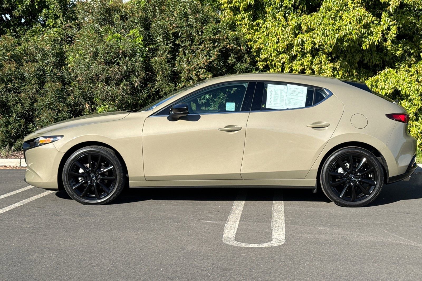 Certified 2025 MAZDA MAZDA3 Carbon image 8