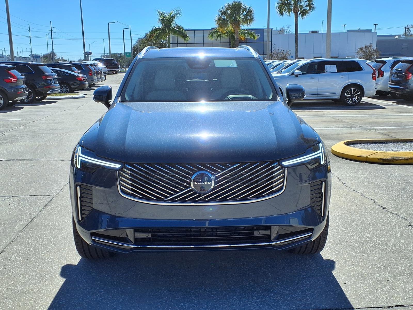 New 2026 Volvo XC90 B6 Ultra w/ Protection Package image 2