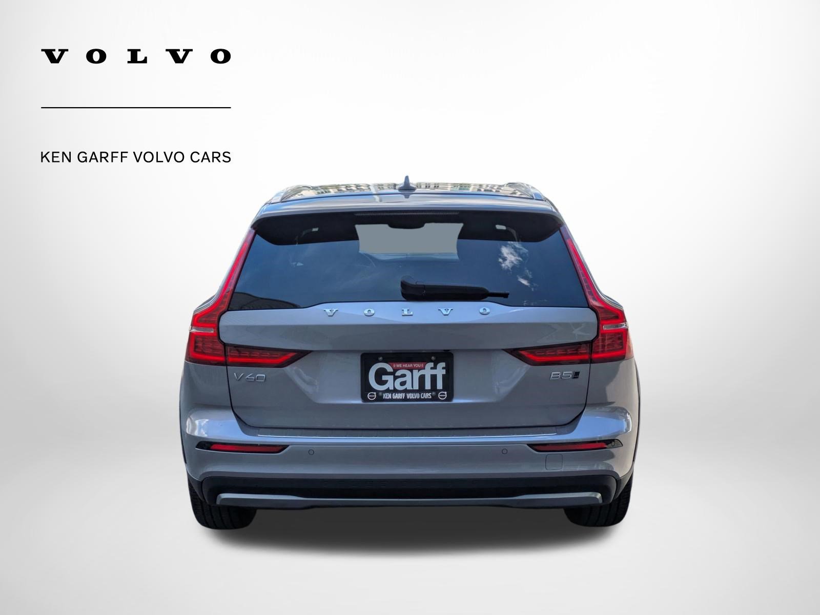 New 2026 Volvo V60 B5 Cross Country Plus w/ Climate Package AWD/4WD image 4