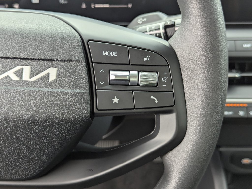 New 2026 Kia K4 FWD image 29