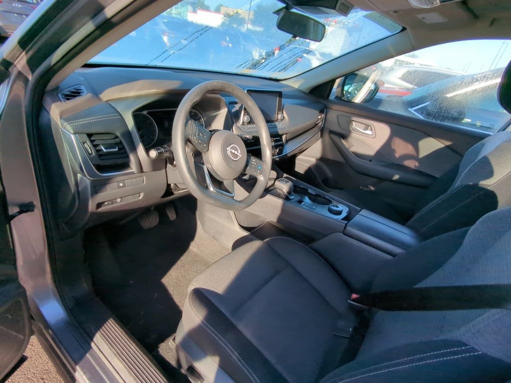 Used 2023 Nissan Rogue SV AWD/4WD image 7