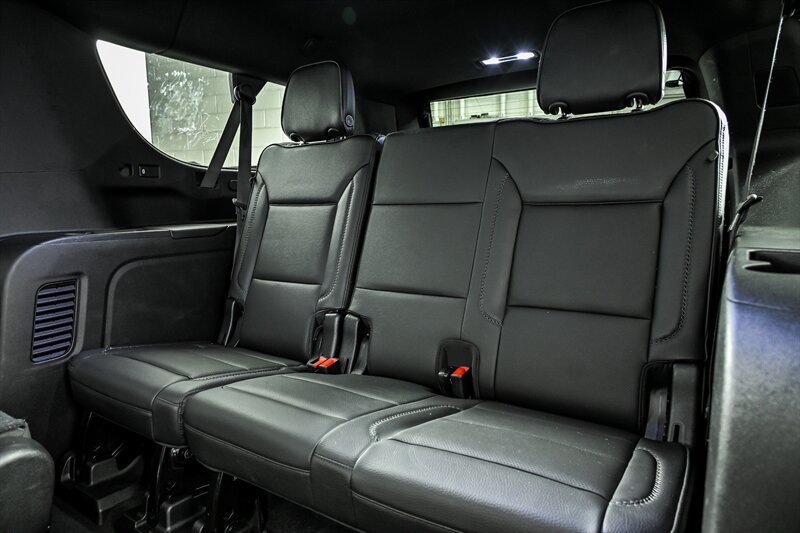 Used 2021 GMC Yukon XL Denali w/ Denali Premium Package AWD/4WD image 20