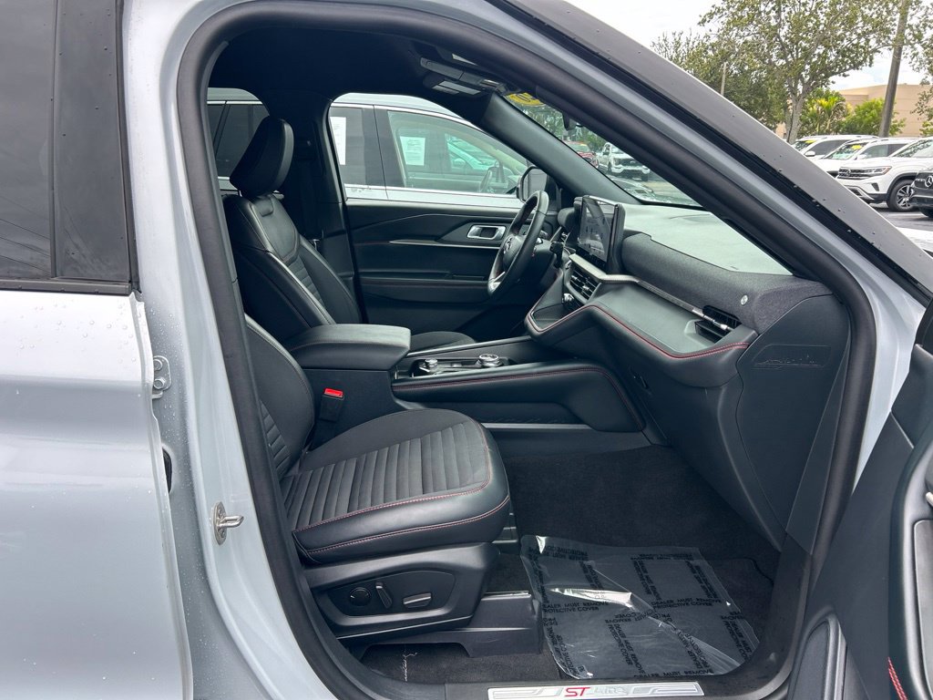 Used 2026 Ford Explorer ST-Line AWD/4WD image 41
