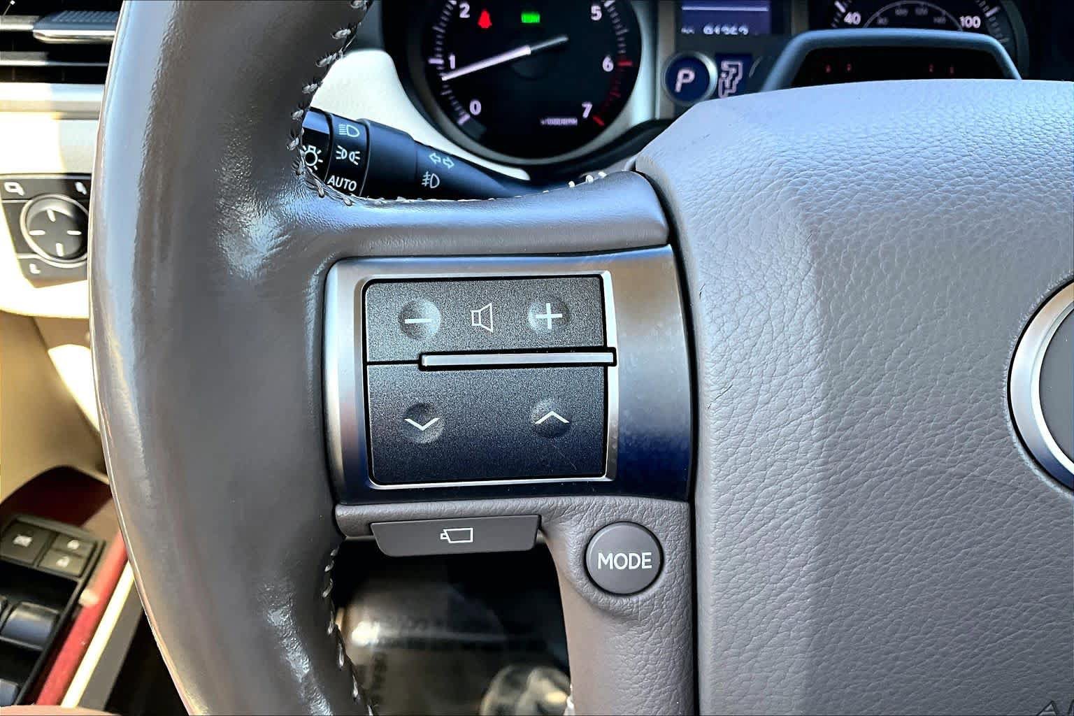 Used 2017 Lexus GX 460 Luxury AWD/4WD image 23